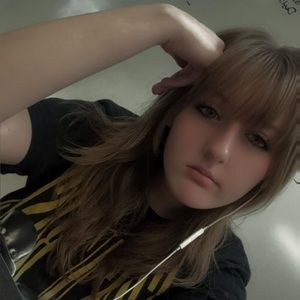 Meet your Posher, Lana